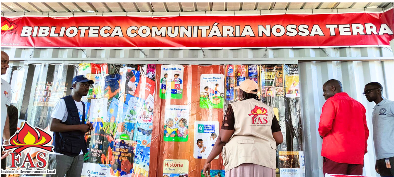 FAS CRIA BIBLIOTECA COMUNITÁRIA NO BAIRRO NOSSA TERRA NO ICOLO E BENGO